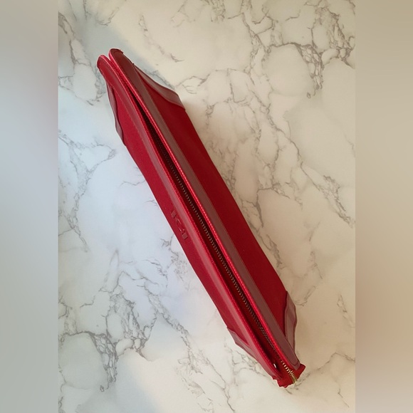 CAROLINA HERRERA FRAGRANCE ZIPPERED POUCH - Picture 3 of 12